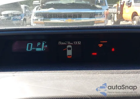 2014 Toyota Prius C One из США, поврежденный, VIN JTDKDTB37E1061272